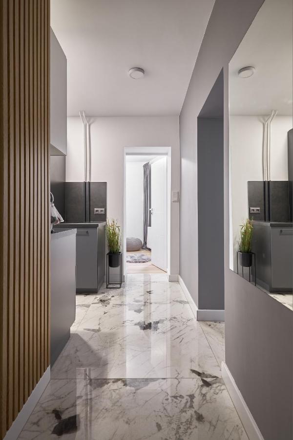Platinum Apartment - Parking - Klimatyzacja - Winda - Self Check In Breslau Exterior foto
